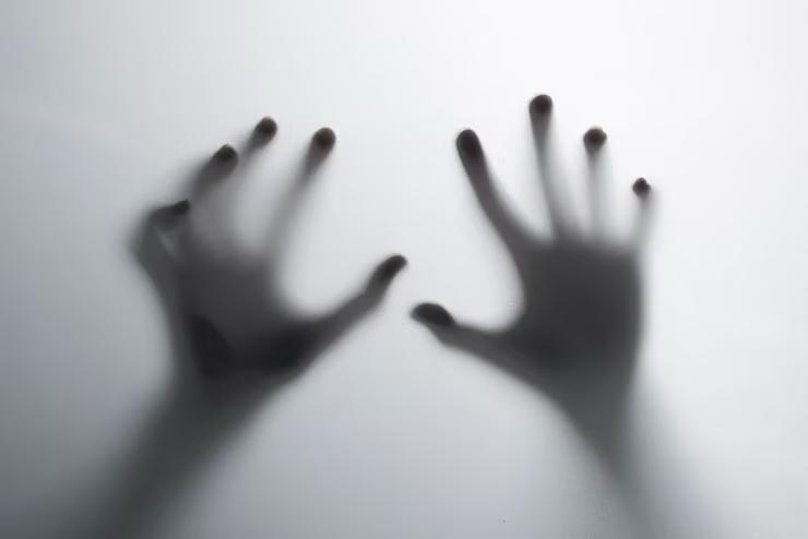 Ghosting: El silencio digital que duele — impacto psicológico y cómo afrontarlo Ghosting
